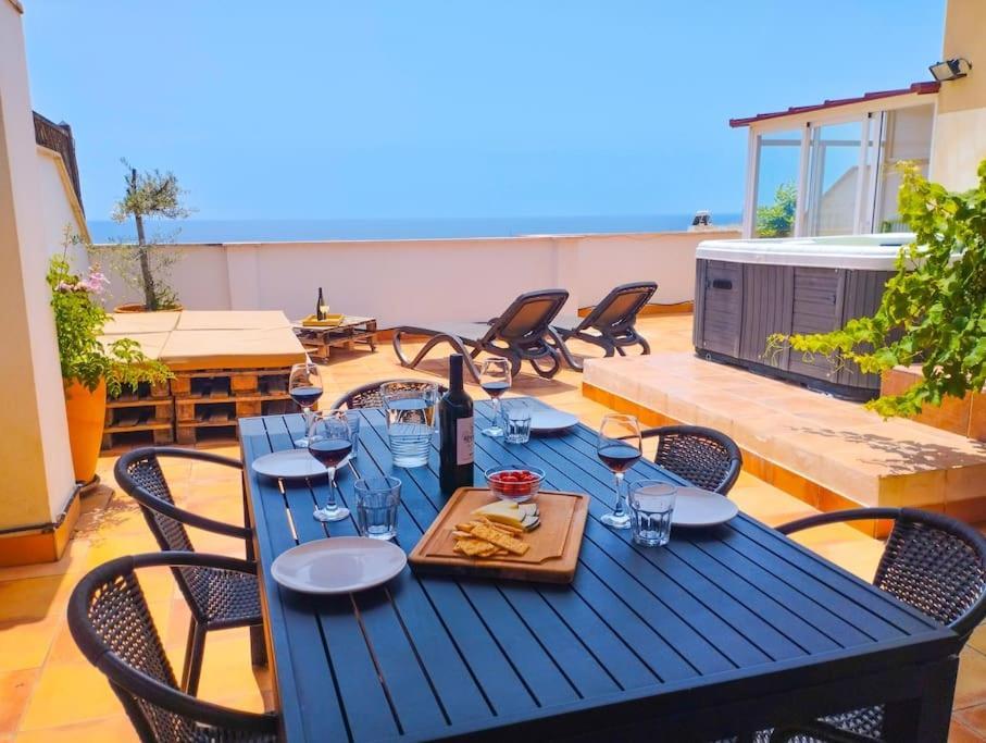 Penthouse With Jacuzzi And Spectacular Sea Views Apartment Nerja Ngoại thất bức ảnh