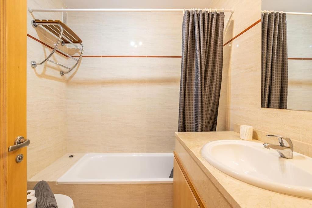Penthouse With Jacuzzi And Spectacular Sea Views Apartment Nerja Ngoại thất bức ảnh